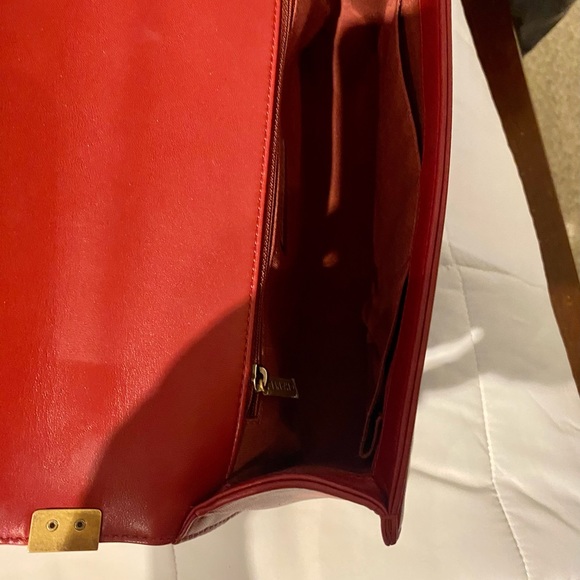 Medium Boy Bag Chanel - Picture 3 of 10